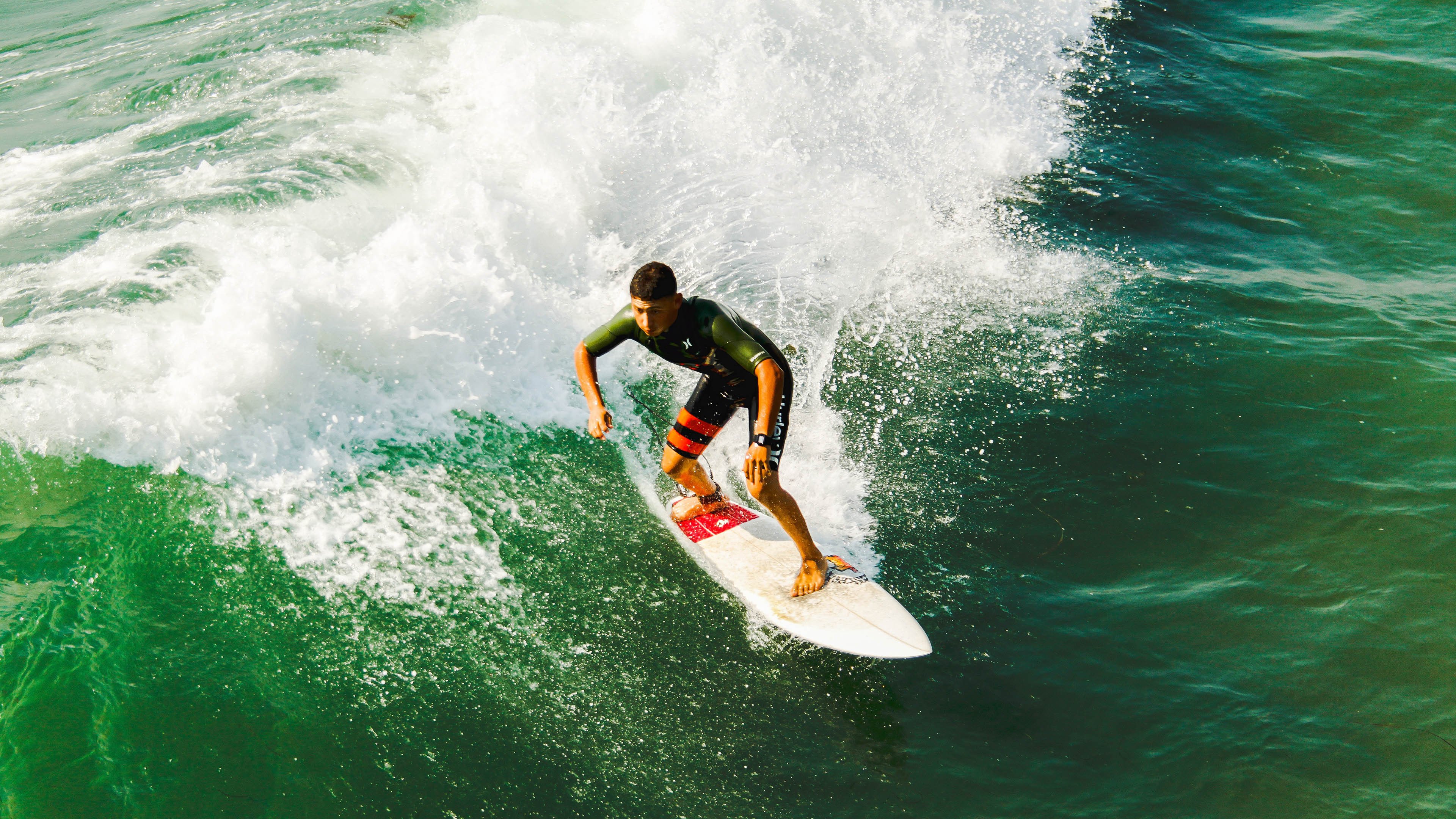 德甲攻防炫技：精彩节奏不断升华！，德甲推荐