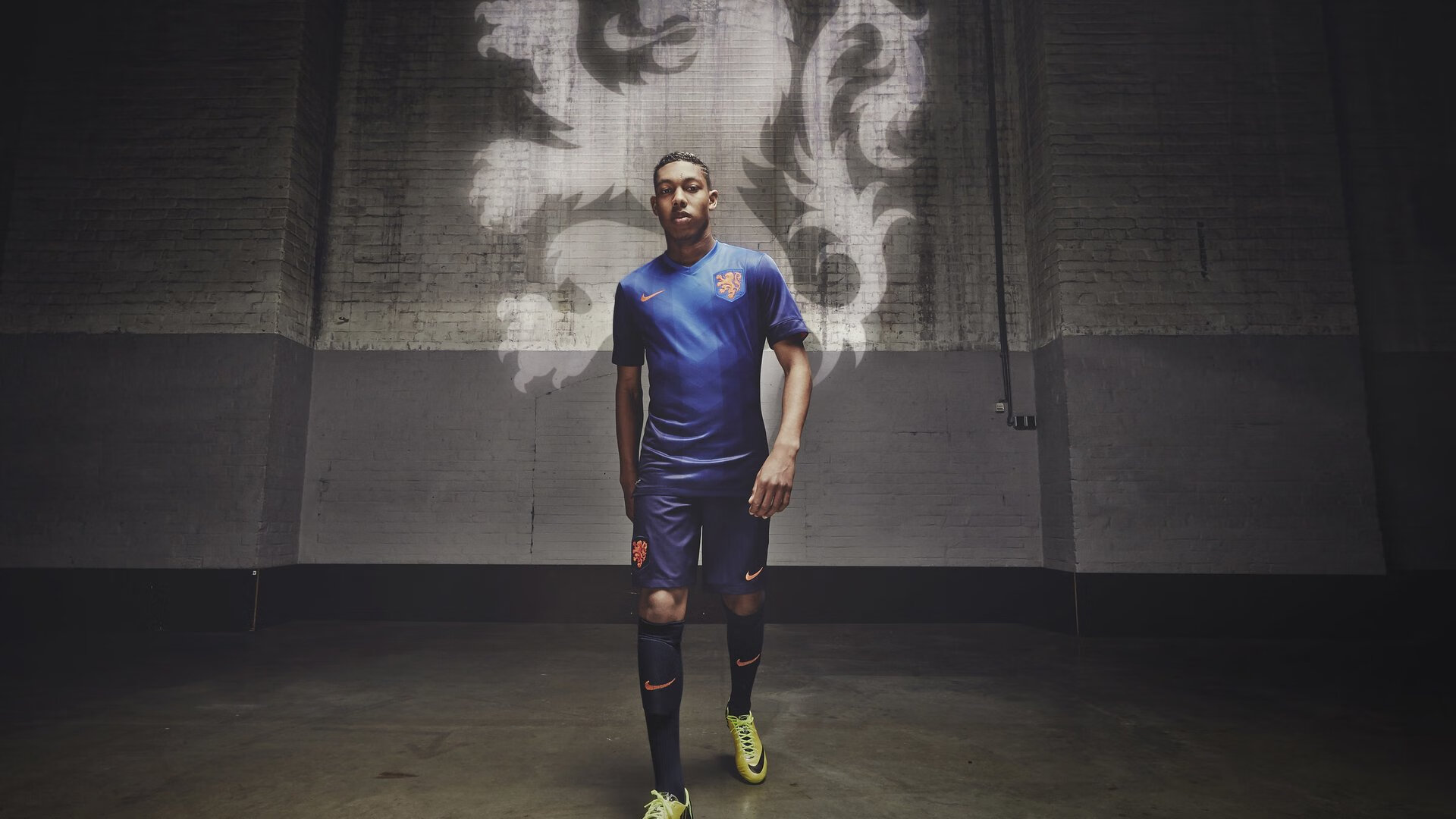 塔特帮助袋鼠队加强进攻节奏，创造多次关键进球